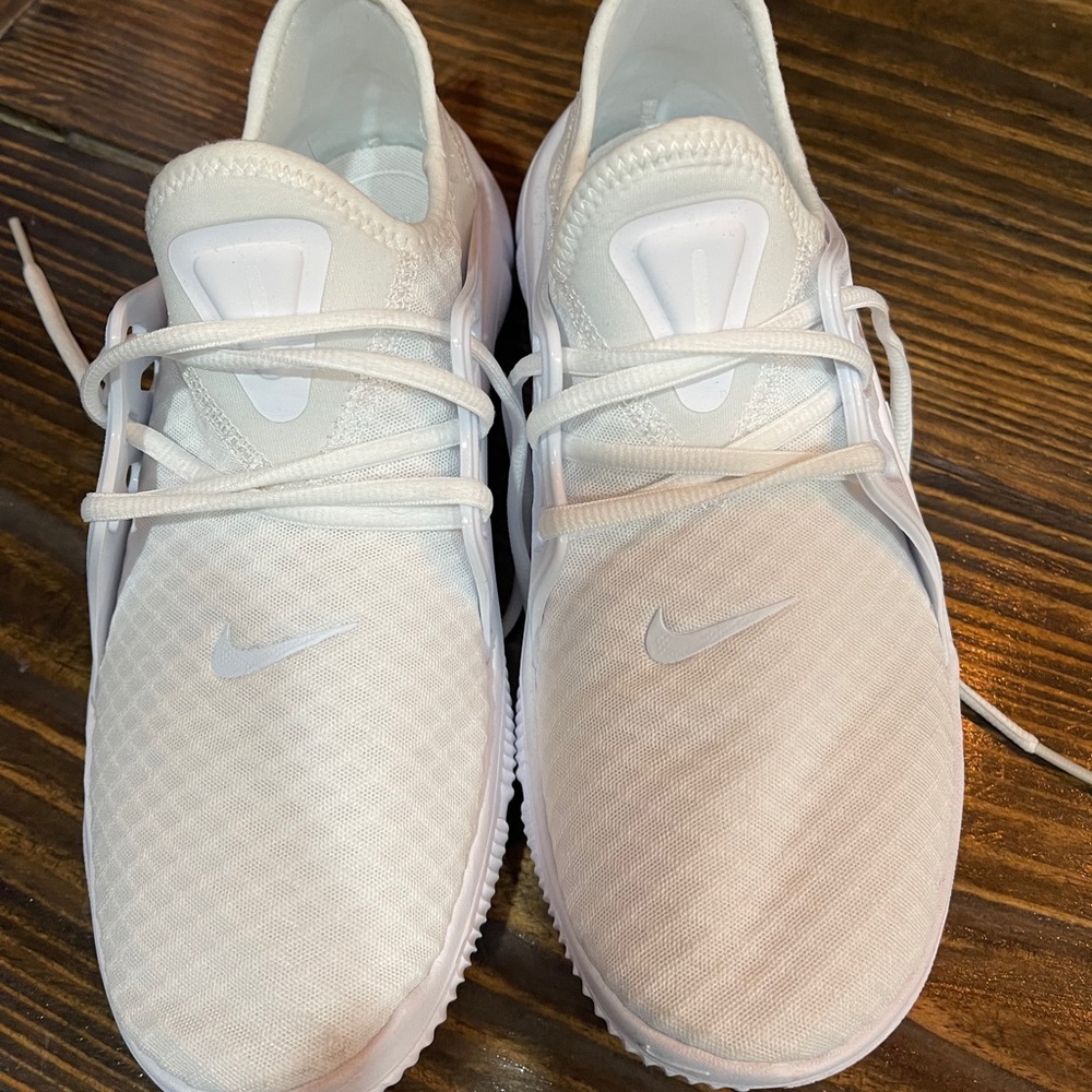 Nike White US 9